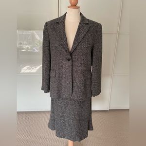 Ladies suit - jacket & skirt